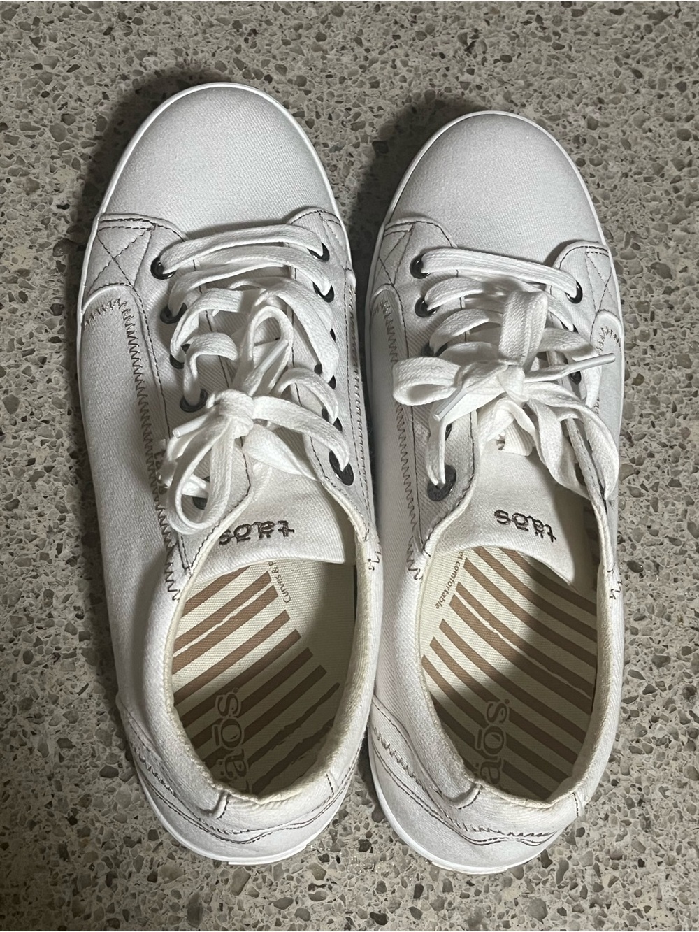 Taos Star Classic Women's Cream-White Lace-Up Sneakers size 11 EUC - Picture 7 of 10